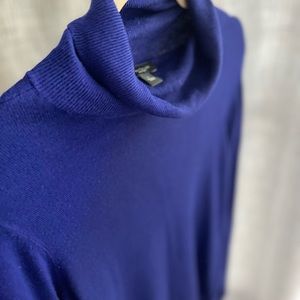 Ann Taylor size S blue turtleneck light knit sweater